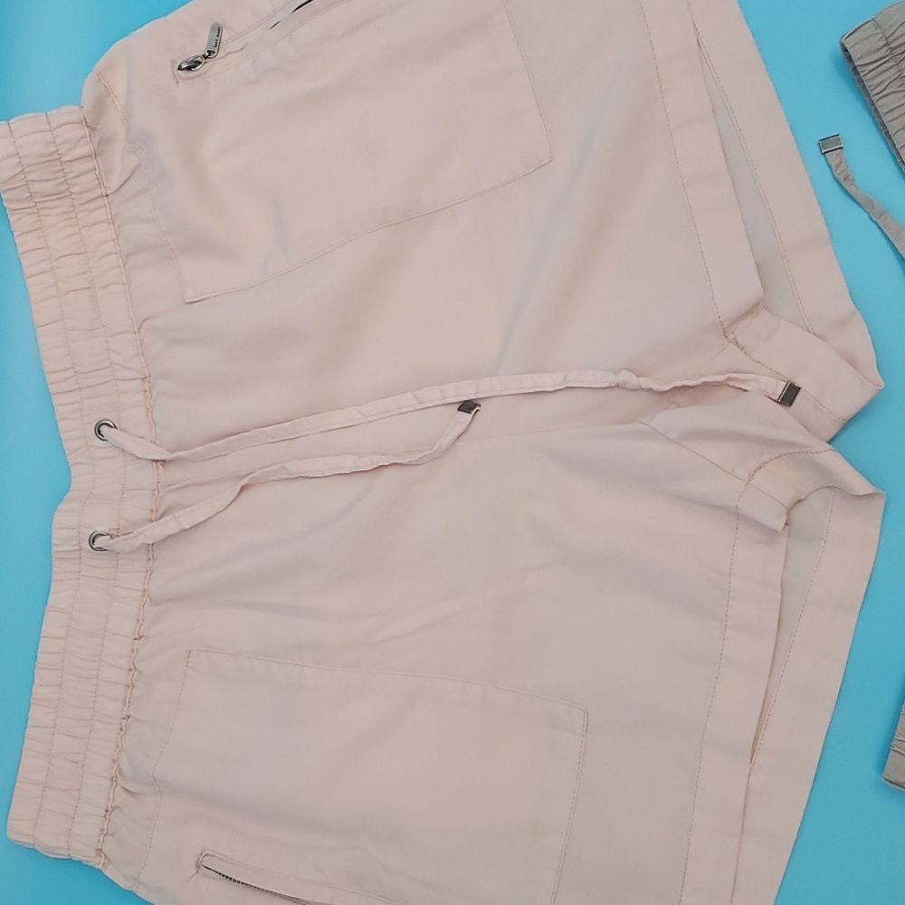 Max easy fit shorts new no tags - Picture 2 of 16